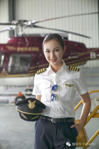 作为华彬天星通航的新晋女机长,你不要以为她只会开飞机.